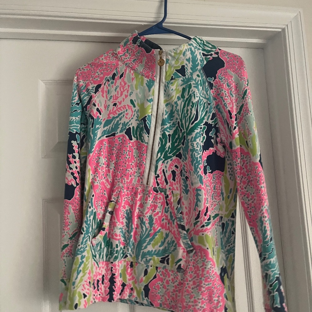 Lilly Pulitzer pullover sweatshirt